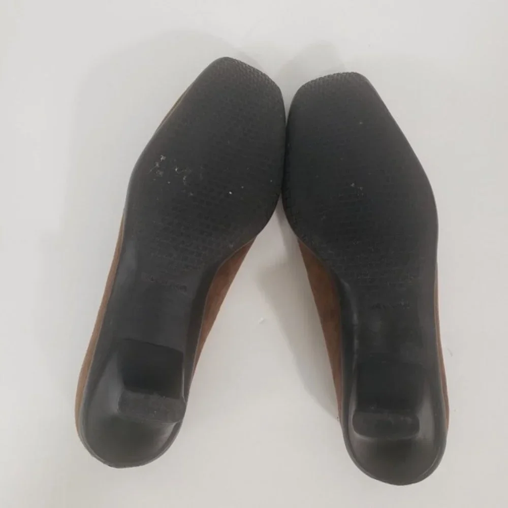 Stuart Weitzman Women's shoes. - Picture 9 of 10